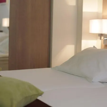 Park Otel 4*