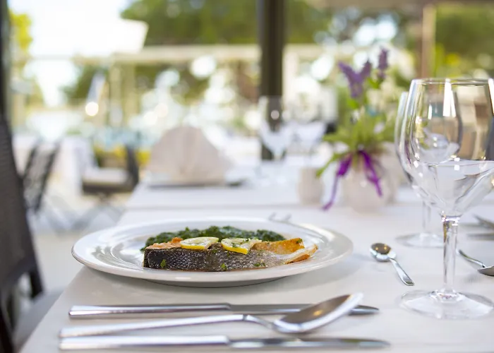 Park מלון מאקרסקה